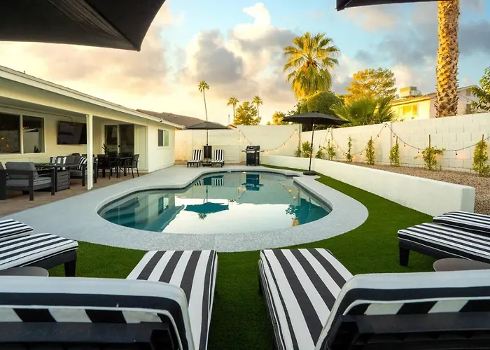 4bedroom 3bath - Near Pv Mall With Heated Pool, Arcade, & Fire Pit *