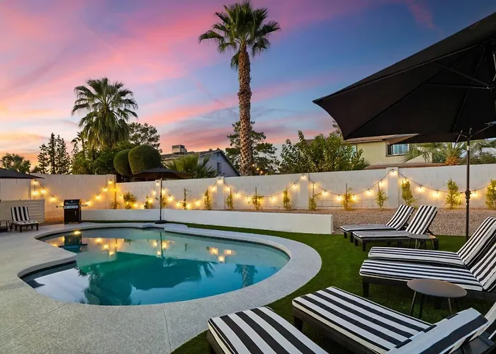Holiday home 4bedroom 3bath - Near Pv Mall With Heated Pool, Arcade, & Fire Pit *